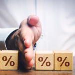 How to Get Money from an Annuity: Withdrawals vs. Annuitization